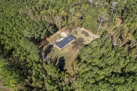 101 Hunting Lodge Dr, Rocky Mount, NC 27801