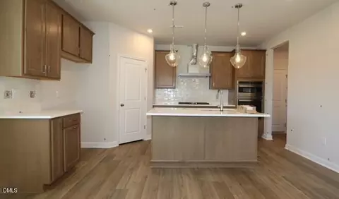 611 Brackenberry Aly, Wake Forest, NC 27587