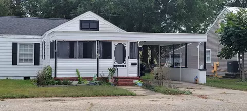904 N Mckay Ave, Dunn, NC 28334