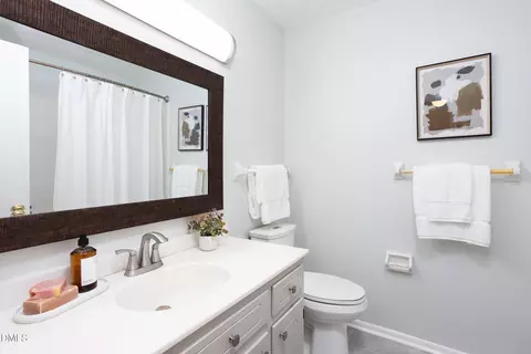 Bath - 4022 W Cornwallis Rd, Durham, NC 27705 photo 5 of 6
