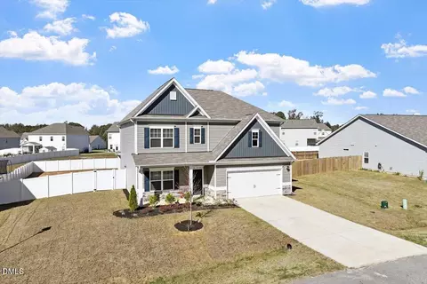 217 Shooting Star Ln, Clayton, NC 27520