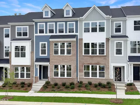 363 Chesapeake Commons St #114, Garner, NC 27529
