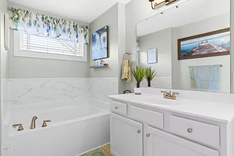 Bath - 102 Dandy Flush Ct, Garner, NC 27529 photo 3 of 8