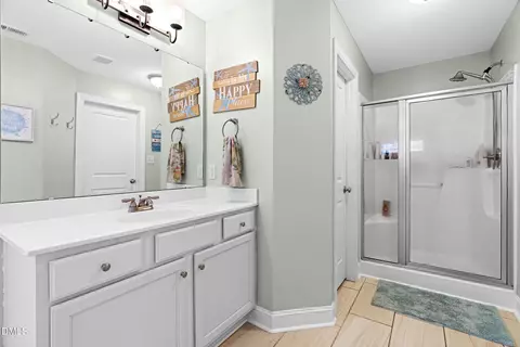 Bath - 102 Dandy Flush Ct, Garner, NC 27529 photo 4 of 8