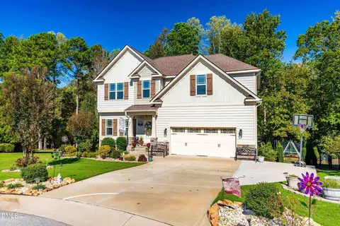 Exterior - 102 Dandy Flush Ct, Garner, NC 27529 photo 2 of 11