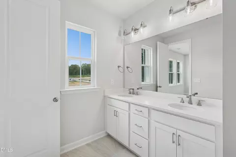 Bath - 808 Hyperion Aly, Wake Forest, NC 27587 photo 1 of 1