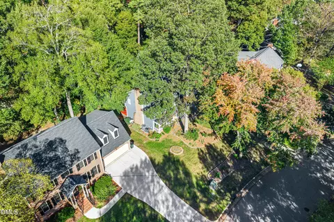View/Area - 1002 Eastham Dr, Apex, NC 27502 photo 1 of 4