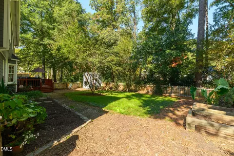 Exterior - 1002 Eastham Dr, Apex, NC 27502 photo 4 of 7