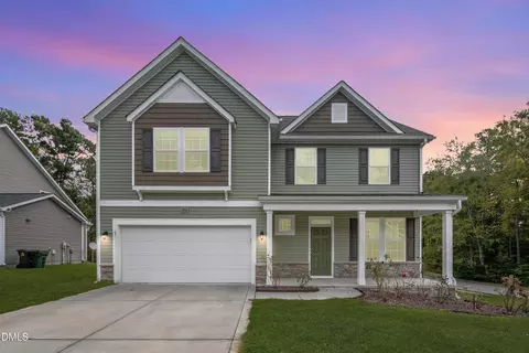 296 Birch Ave, Spring Lake, NC 28390