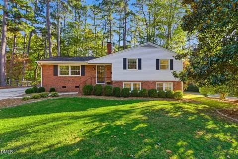 531 W Cornwall Rd, Cary, NC 27511