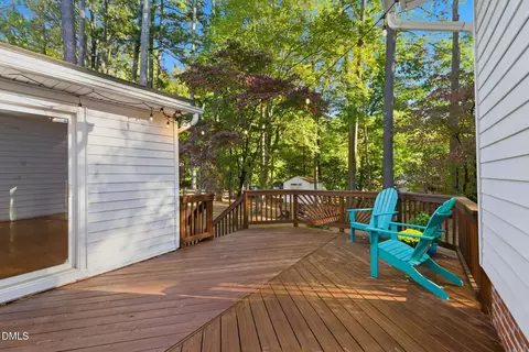 Exterior - 531 W Cornwall Rd, Cary, NC 27511 photo 4 of 16