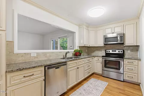 Kitchen - 531 W Cornwall Rd, Cary, NC 27511 photo 2 of 6