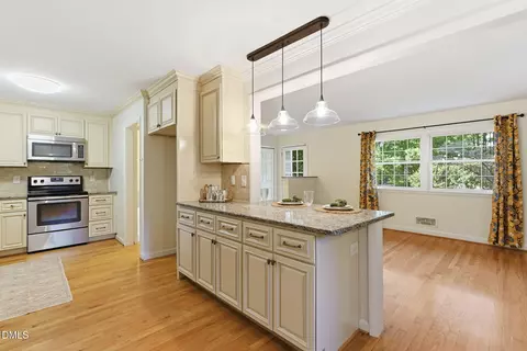 Kitchen - 531 W Cornwall Rd, Cary, NC 27511 photo 3 of 6