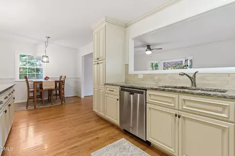 Kitchen - 531 W Cornwall Rd, Cary, NC 27511 photo 6 of 6