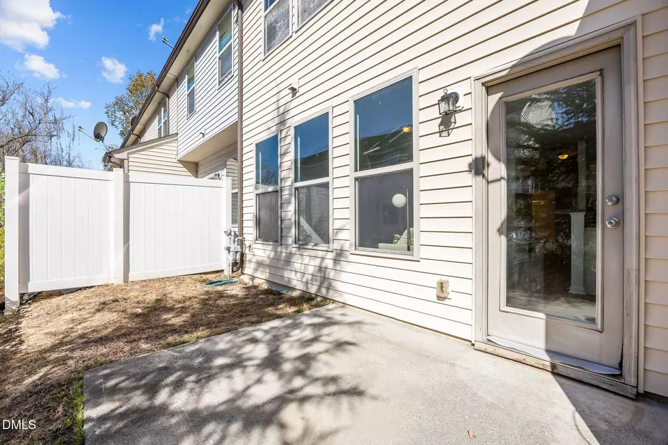 Exterior - 4426 Hillsgrove Rd, Wake Forest, NC 27587 photo 4 of 6