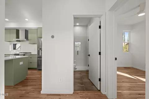 Entry Way - 1605 Glendale Ave, Durham, NC 27701 photo 3 of 4