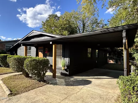 851 Hadley Rd, Raleigh, NC 27610