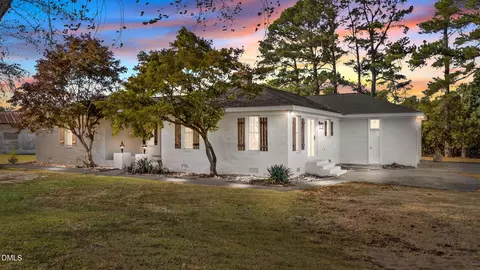 37 Levi Jones Ln, Macclesfield, NC 27852