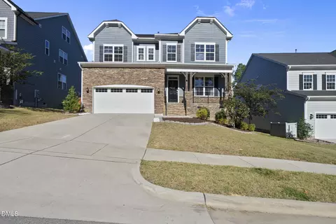 613 Pointe Grove Ln, Apex, NC 27523
