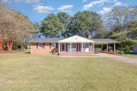 508 N Baker St, Four Oaks, NC 27524
