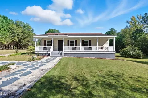 53 Flat Rock Dr, Louisburg, NC 27549