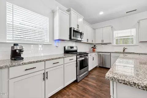 Kitchen - 282 Raptor Dr, Smithfield, NC 27577 photo 3 of 4
