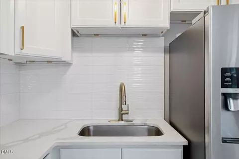 Kitchen - 2752 Weldon Ter, Durham, NC 27703 photo 4 of 4