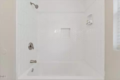 Bath - 2752 Weldon Ter, Durham, NC 27703 photo 4 of 4