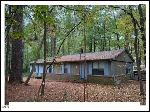 120 Forsyth Dr, Chapel Hill, NC 27517