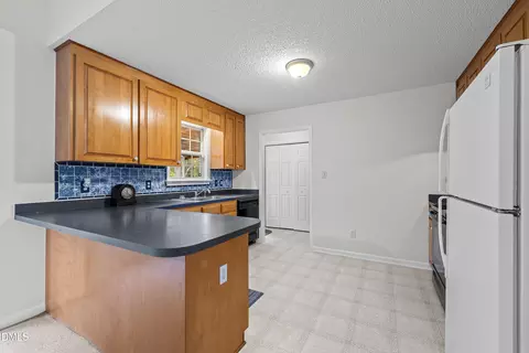 6236 Bridgemont Ln, Willow Spring, NC 27592 photo 10
