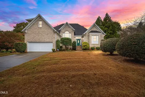 805 Haddington Ct N, Whitsett, NC 27377