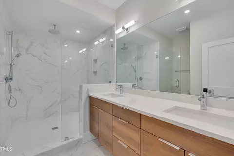 Bath - 771 Willard St, Durham, NC 27701 photo 1 of 3