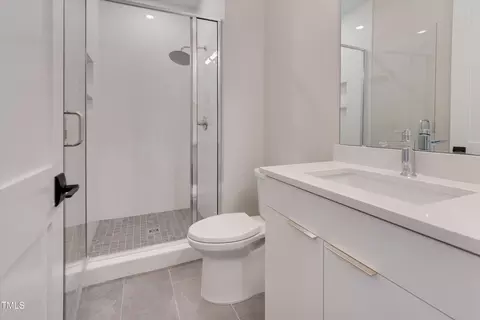 Bath - 771 Willard St, Durham, NC 27701 photo 3 of 3