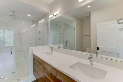Bath - 769 Willard St, Durham, NC 27701 photo 1 of 3