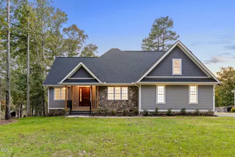 225 Roanoke Bnd, Warrenton, NC 27589