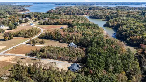 280 Stonewood Loop Ln, Henderson, NC 27537