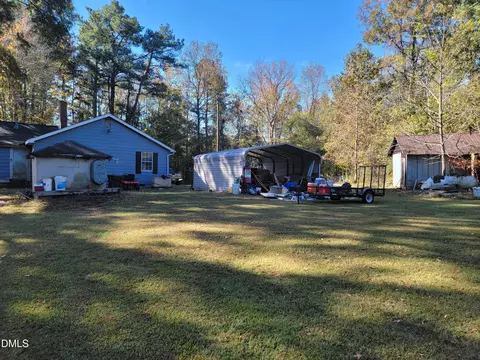 Exterior - 4108 Station Rd, Durham, NC 27705 photo 5 of 12