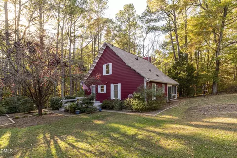 369 Chatham Glen Dr, Durham, NC 27713