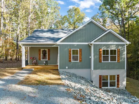 1292 Lake Point Dr, Clarksville, VA 23927