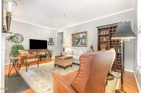 3121 Hemlock Forest Cir #203, Raleigh, NC 27612