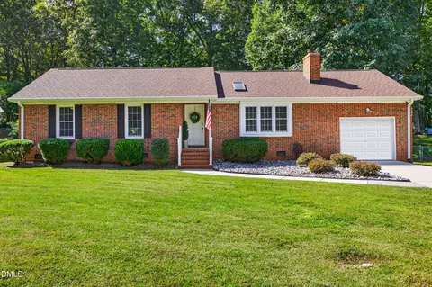 1224 S Skyview Dr, Mebane, NC 27302
