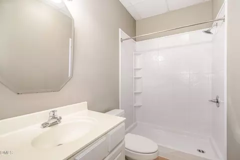 Bath - 1104 Scholastic Cir, Durham, NC 27713 photo 5 of 5