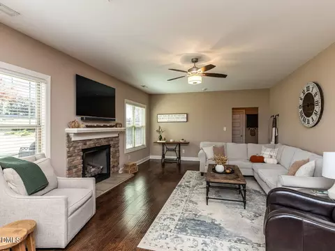 742 Adams Point Dr, Garner, NC 27529 photo 8