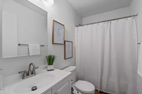 Bath - 6 Prestwick Pl, Durham, NC 27705 photo 2 of 2