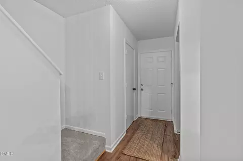Entry Way - 6 Prestwick Pl, Durham, NC 27705 photo 2 of 3
