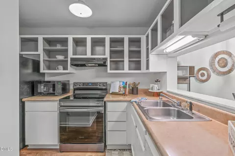 Kitchen - 6 Prestwick Pl, Durham, NC 27705 photo 1 of 3