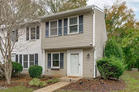 Exterior - 6 Prestwick Pl, Durham, NC 27705 photo 2 of 5