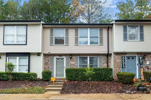 7729 Bernadette Ln, Raleigh, NC 27615