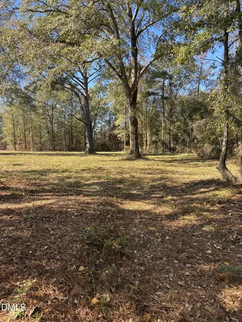7789 Lucinda Ln, Linden, NC 28356