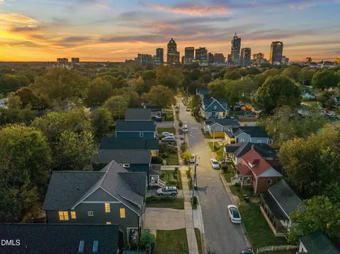 View/Area - 616 E Cabarrus St, Raleigh, NC 27601 photo 2 of 2